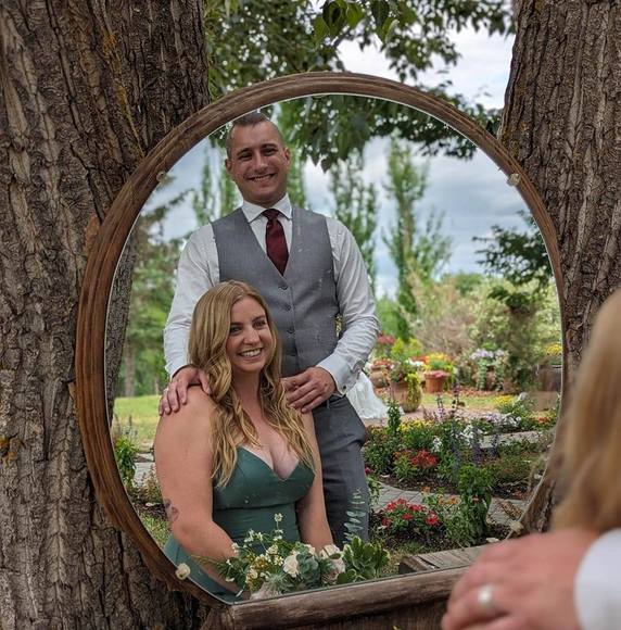 Meet your Posher, Madelena - Picture 1 of 1